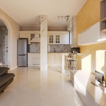 Niguarda Bright Apartment W/ Balcony Milán Exteriér fotografie